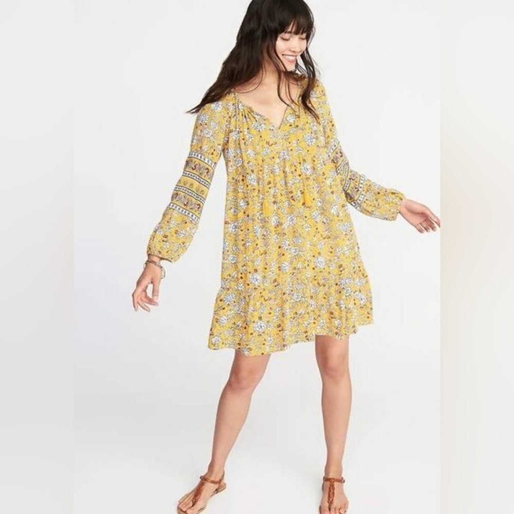 OLD NAVY Boho Tassel-Tie Floral Swing Dress‎